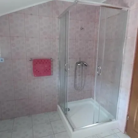 Vila Ghiocelul * Tuzla